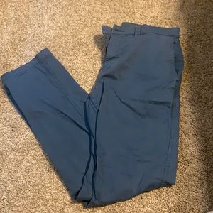 Men’s khakis